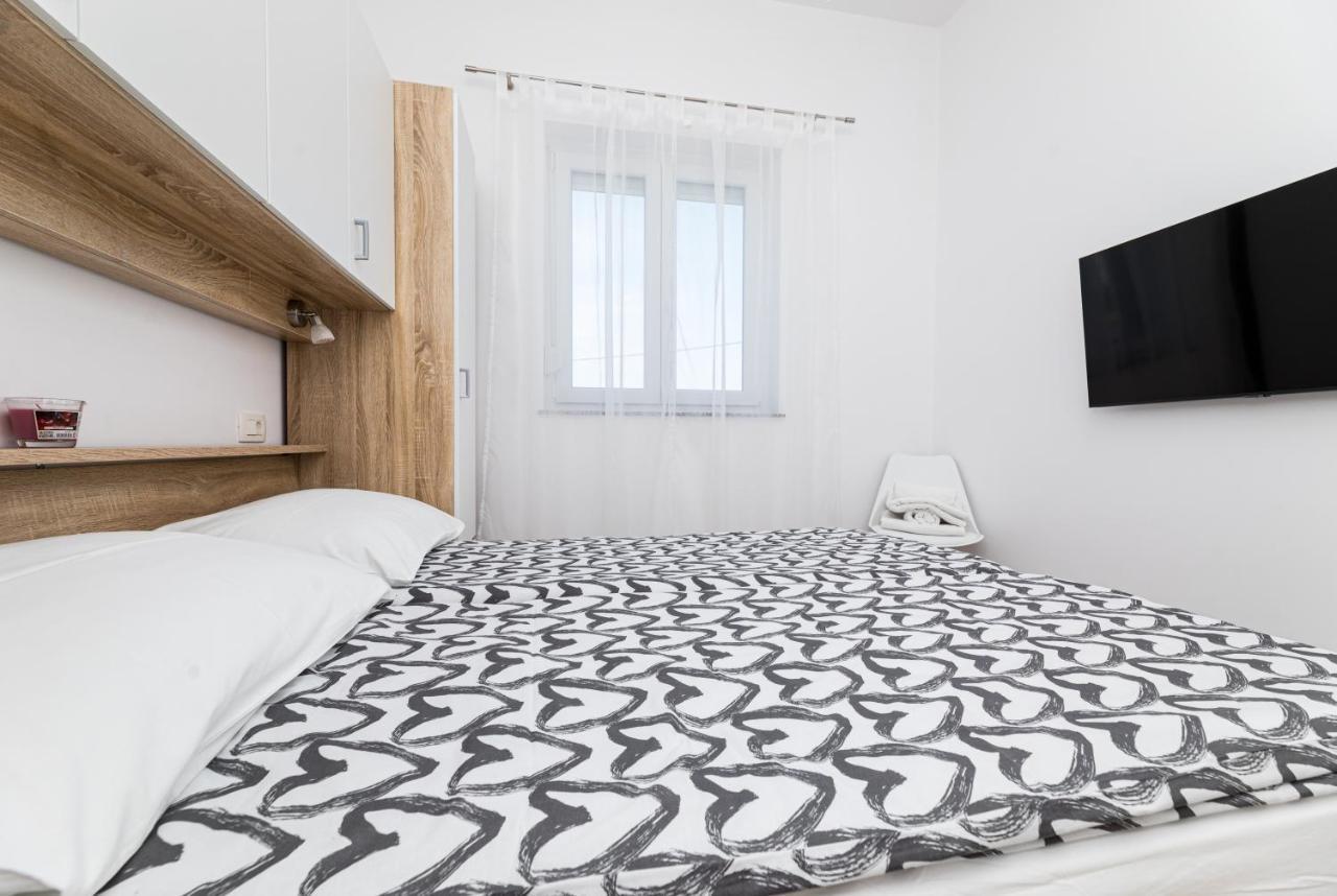 Apartments Jana Salatić Eksteriør billede